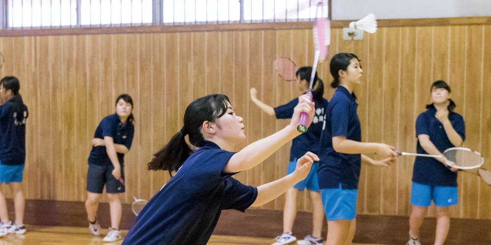 女子バドミントン部